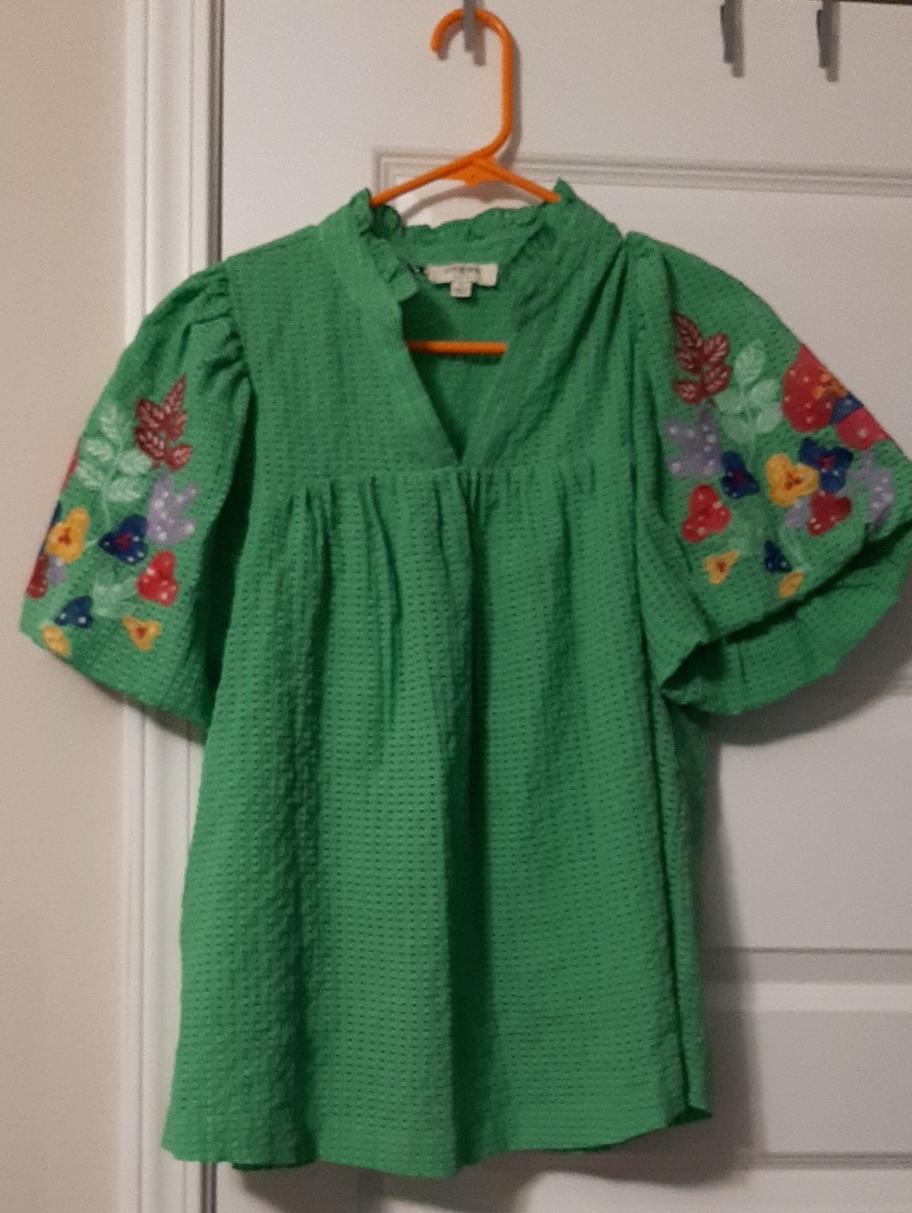 Umgee Puff Sleeve Floral Embroidered Top, Size Small